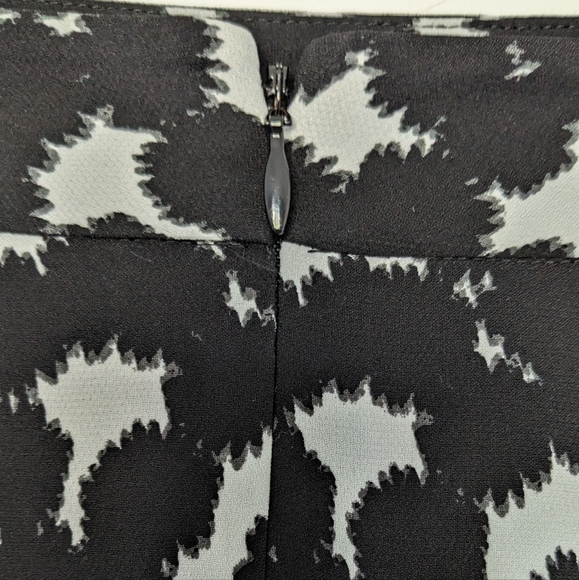 A.L.C. Belle Silk Print Pencil Skirt SZ 8 - Picture 8 of 8